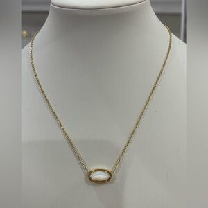 Kendra Scott Elisa Gold Pendant Necklace in Ivory Mother-of-Pearl, never worn
